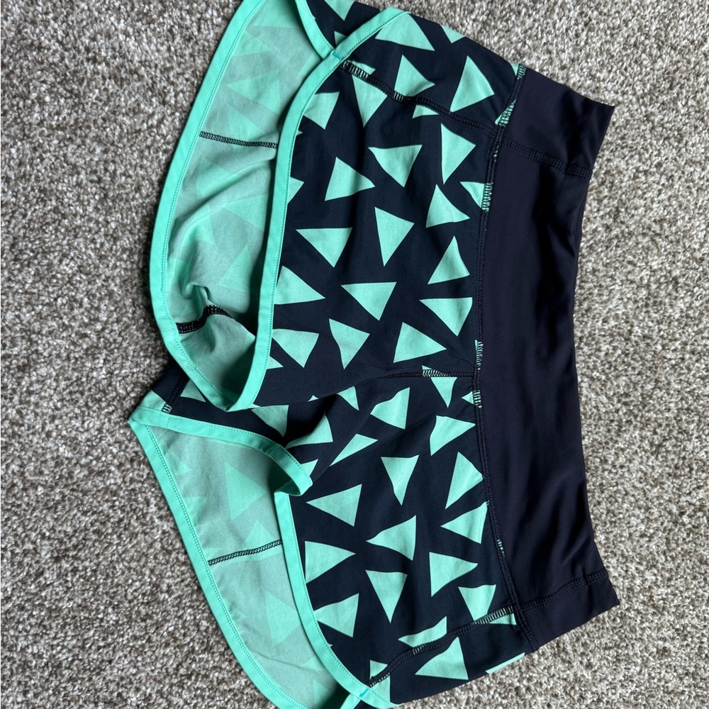 Lululemon Speed Short Size 4 Nacho Tri Pop Menthol Naval Blue